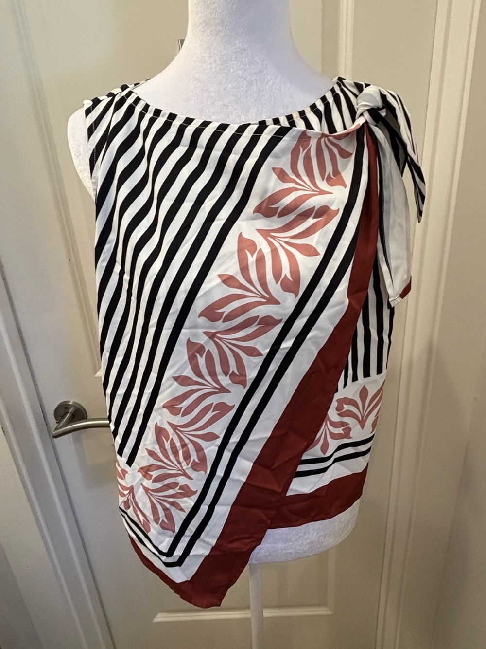 NWT Abercrombie & Fitch Striped Scarf Print Tie-Shoulder Top- S